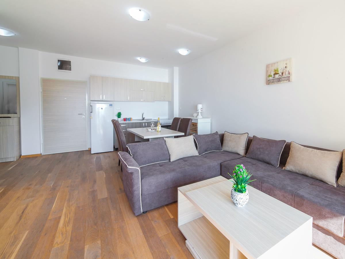 Bel&Rus Hestia 1 Appartement Budva Buitenkant foto